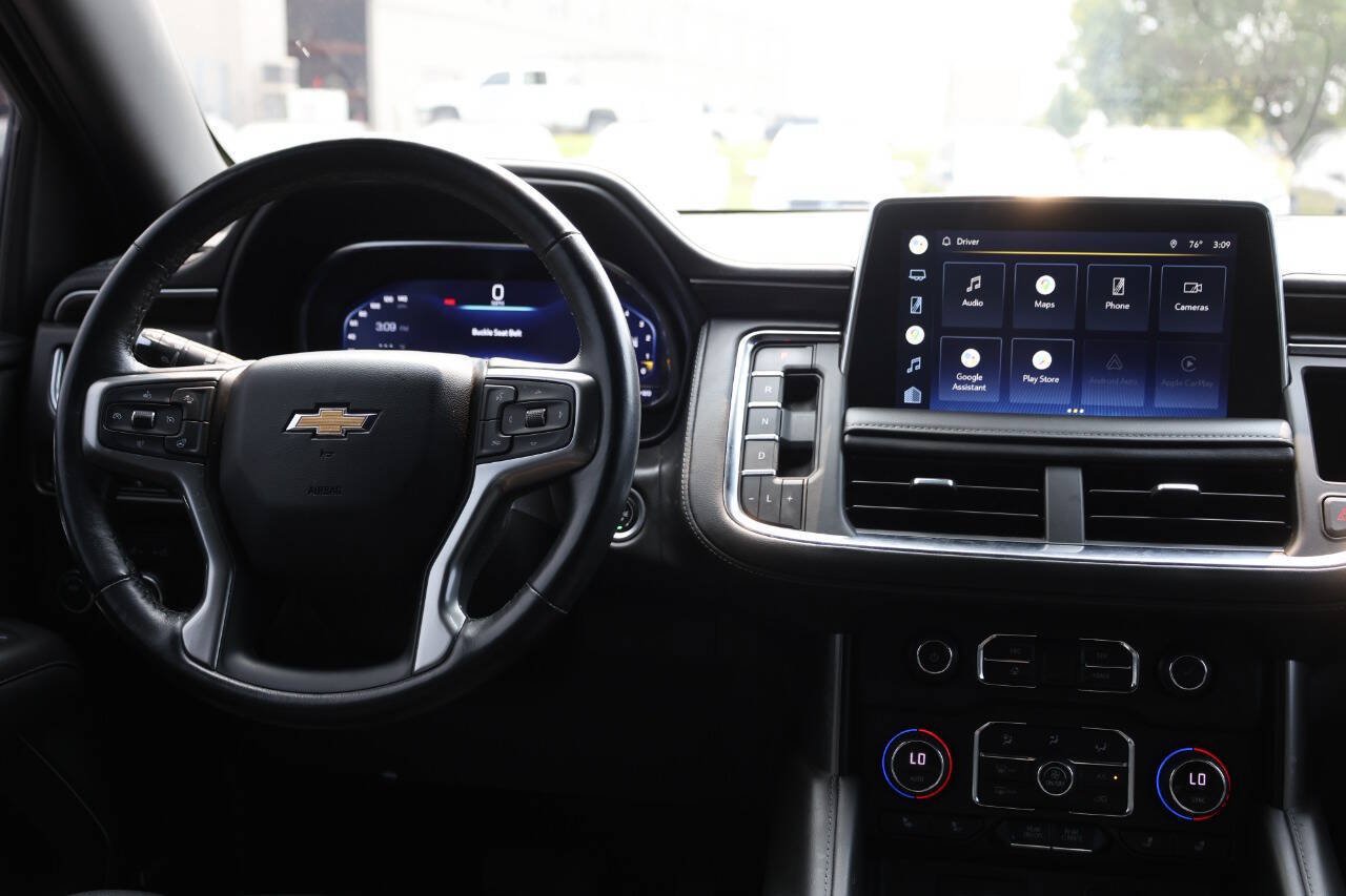 Used 2022 Chevrolet Tahoe Z71 w/ Luxury Package AWD/4WD image 25