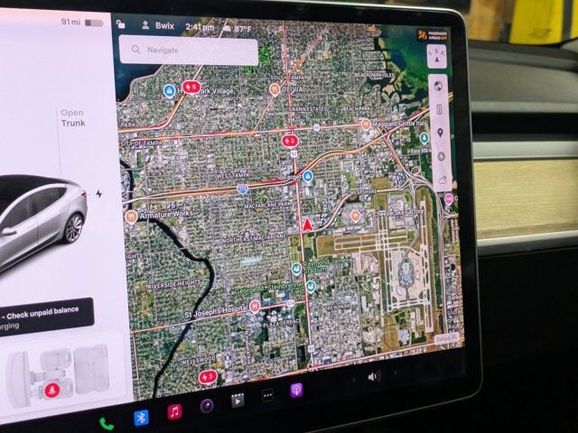 Used 2018 Tesla Model 3 Long Range image 18
