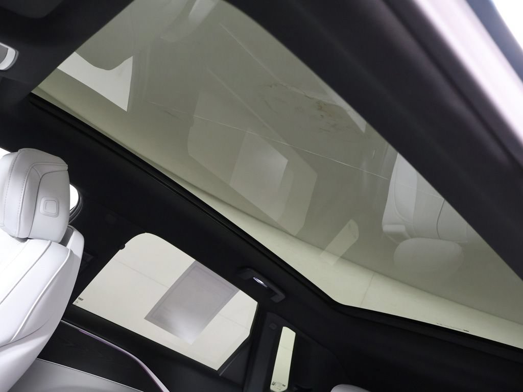 Used 2025 Cadillac Lyriq Luxury RWD image 22