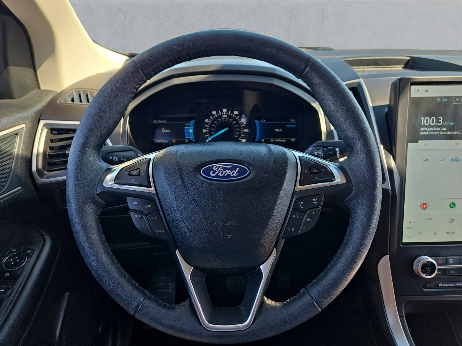 Used 2024 Ford Edge SEL w/ Convenience Package AWD/4WD image 13
