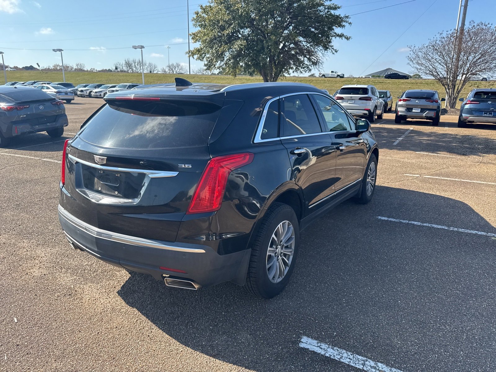 Used 2017 Cadillac XT5 Luxury image 5