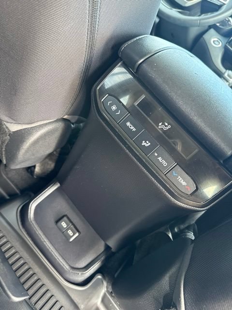 Used 2023 Toyota Highlander LE AWD/4WD image 15