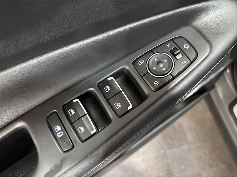 Used 2021 Hyundai Santa Fe Limited AWD/4WD image 35
