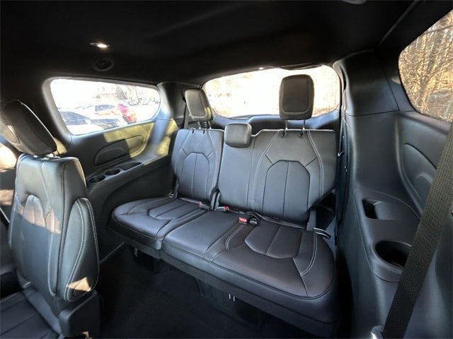 New 2026 Chrysler Pacifica Select w/ S Appearance Package image 14
