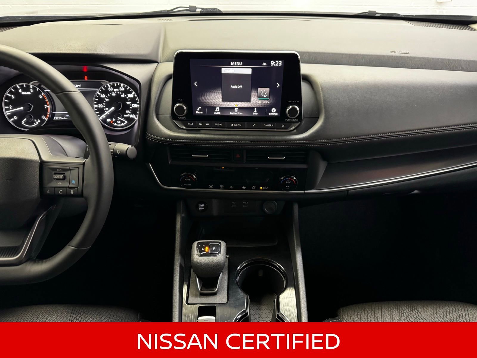 Certified 2025 Nissan Rogue SV image 19