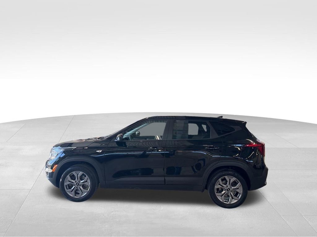 Certified 2024 Kia Seltos LX image 13