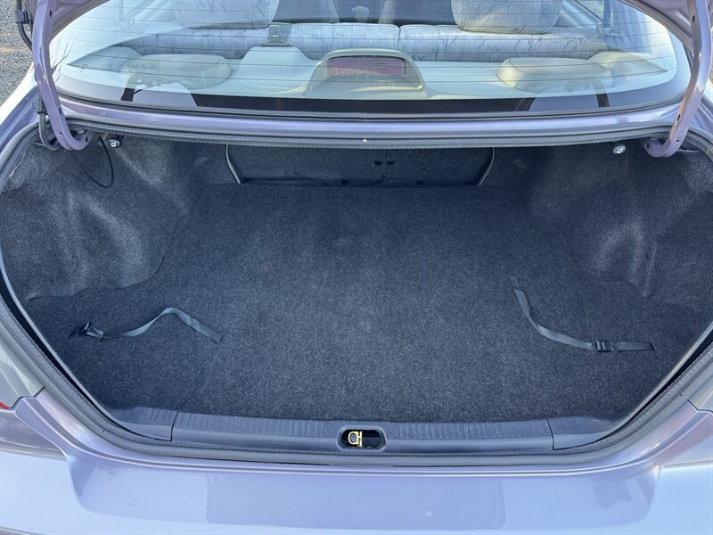Used 1998 Toyota Corolla LE FWD image 16