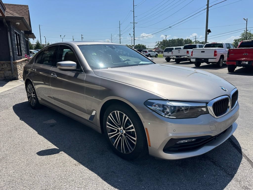 Used 2017 BMW 530i RWD image 8