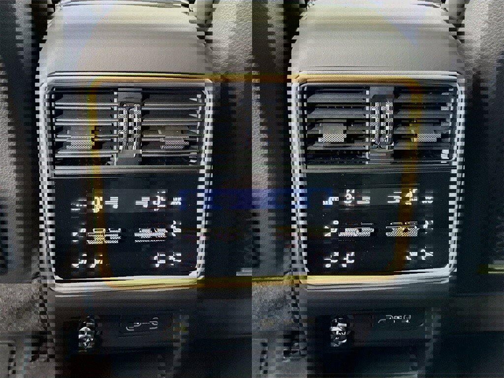 New 2026 Porsche Cayenne Coupe image 27