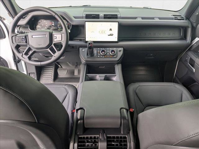 New 2025 Land Rover Defender 110 X-Dynamic SE image 14