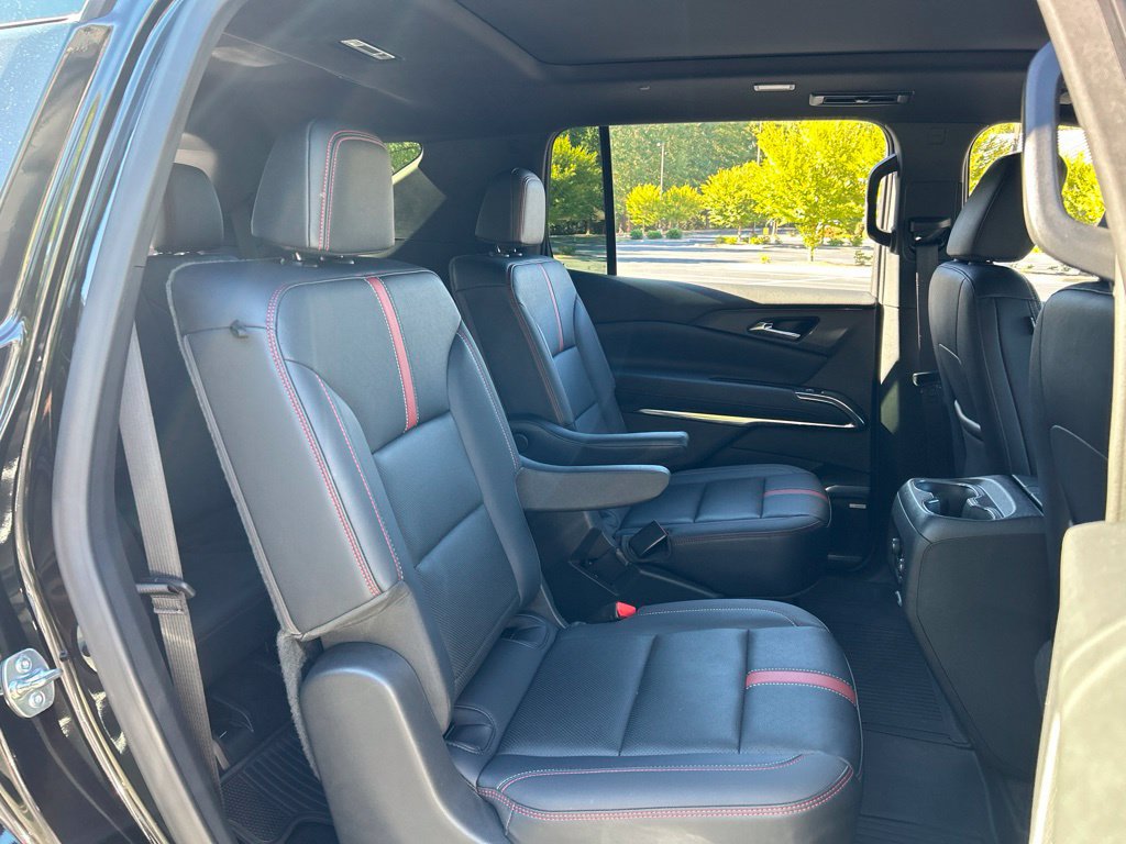 Used 2024 Chevrolet Traverse RS w/ LPO, Floor Liner Package FWD image 50