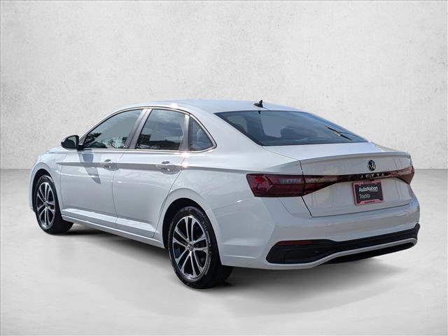 Used 2025 Volkswagen Jetta Sport image 8