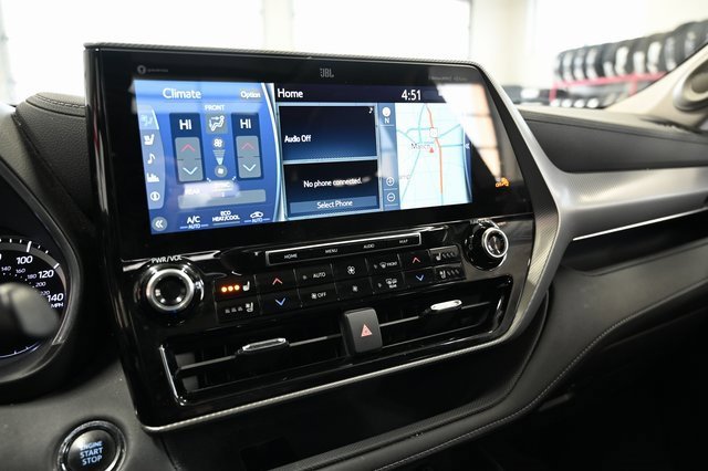 Used 2022 Toyota Highlander Platinum image 17