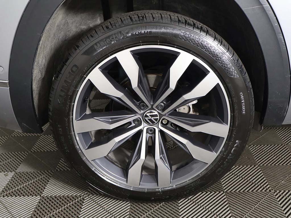 Used 2023 Volkswagen Atlas Cross Sport SEL Premium R-Line AWD/4WD image 24