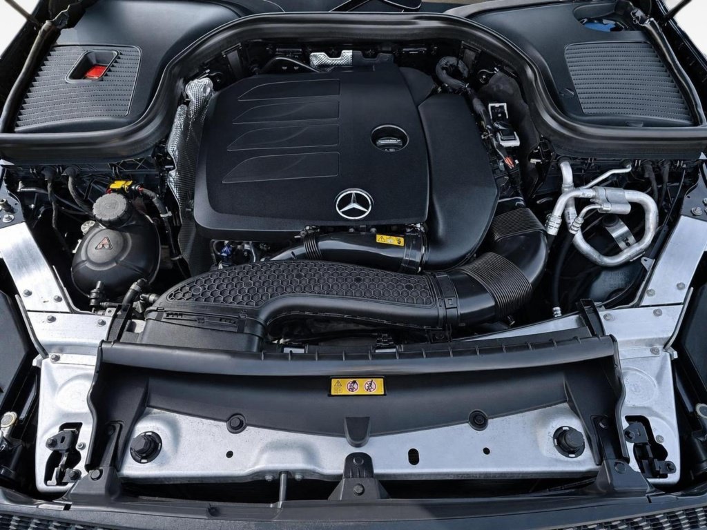 Used 2022 Mercedes-Benz GLC 300 4MATIC image 11