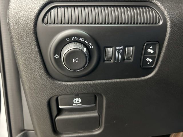 Used 2023 Jeep Wagoneer Series II w/ Convenience Group I image 15