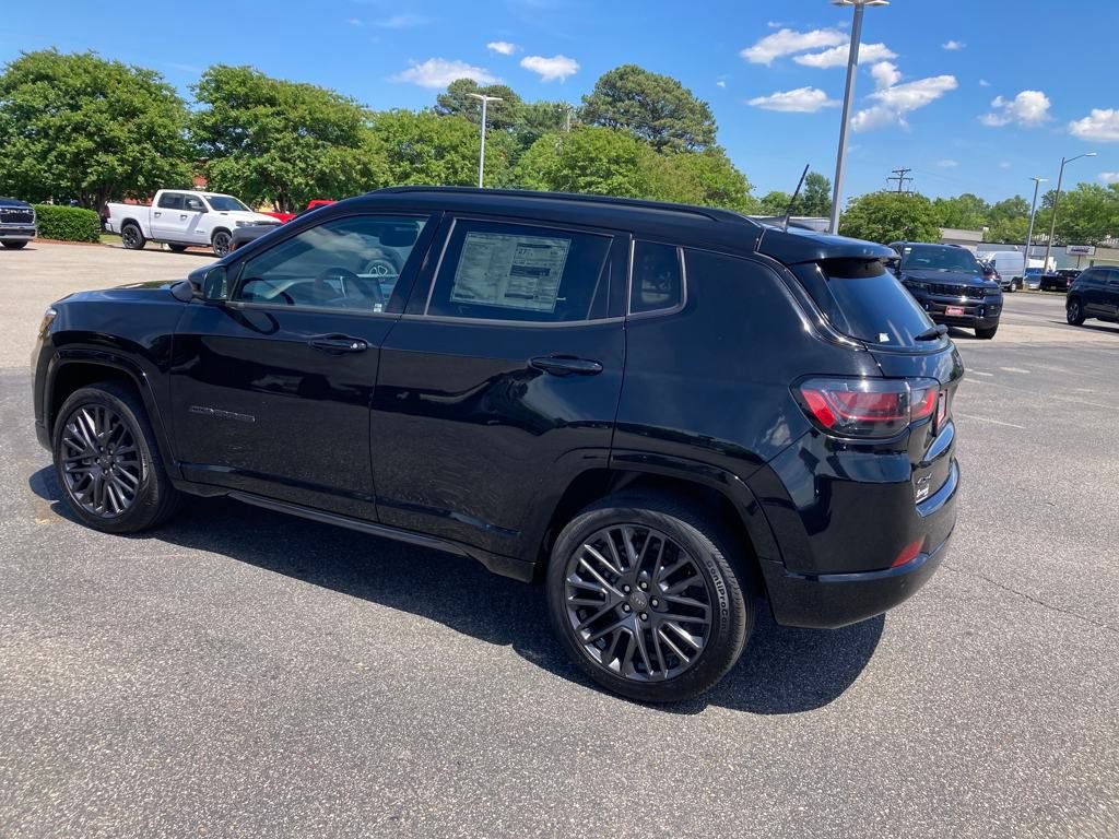 New 2024 Jeep Compass Limited w/ High Altitude Package AWD/4WD image 3