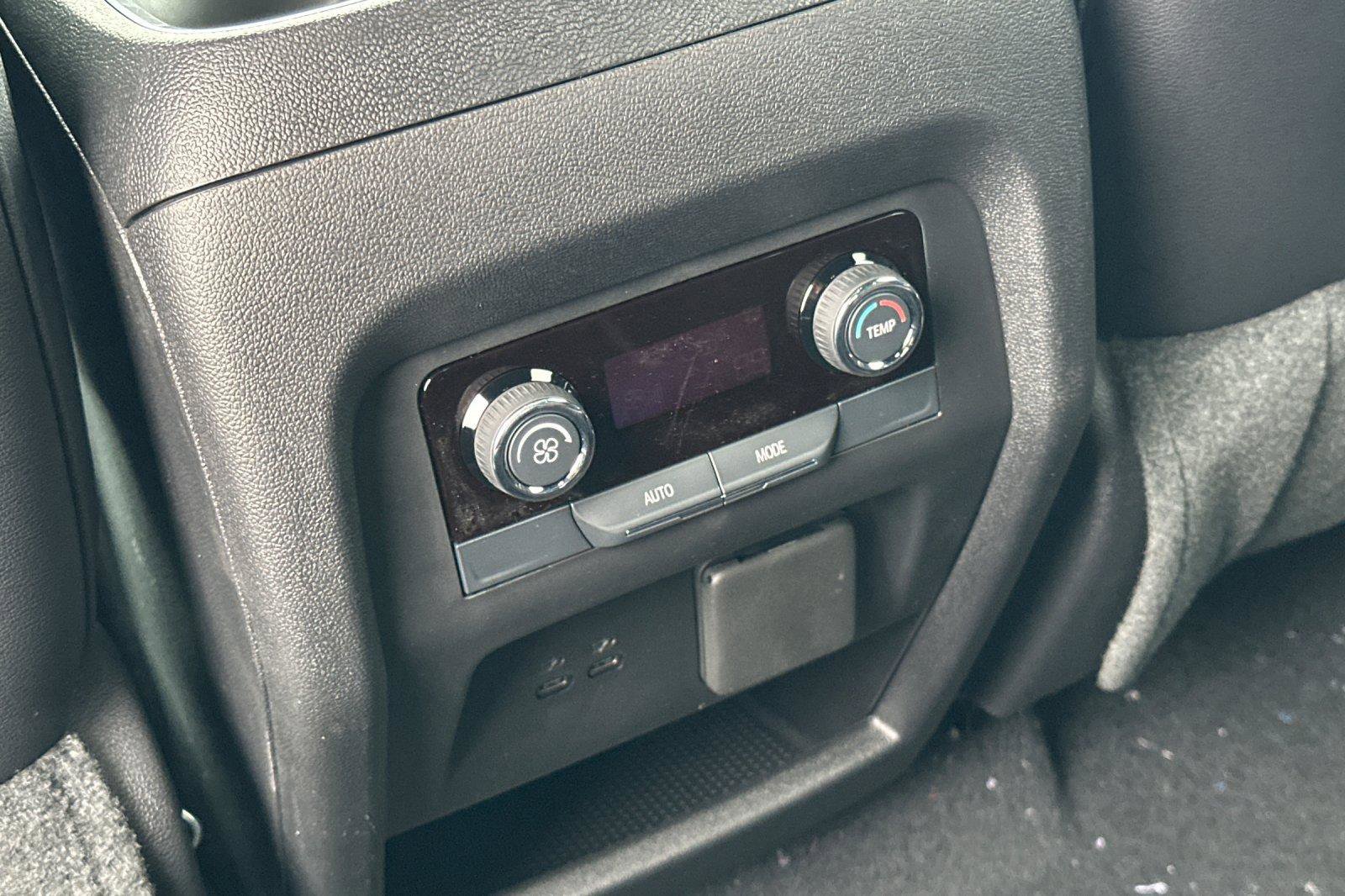 New 2026 Chevrolet Traverse LT w/ Enhanced Driving Package image 16