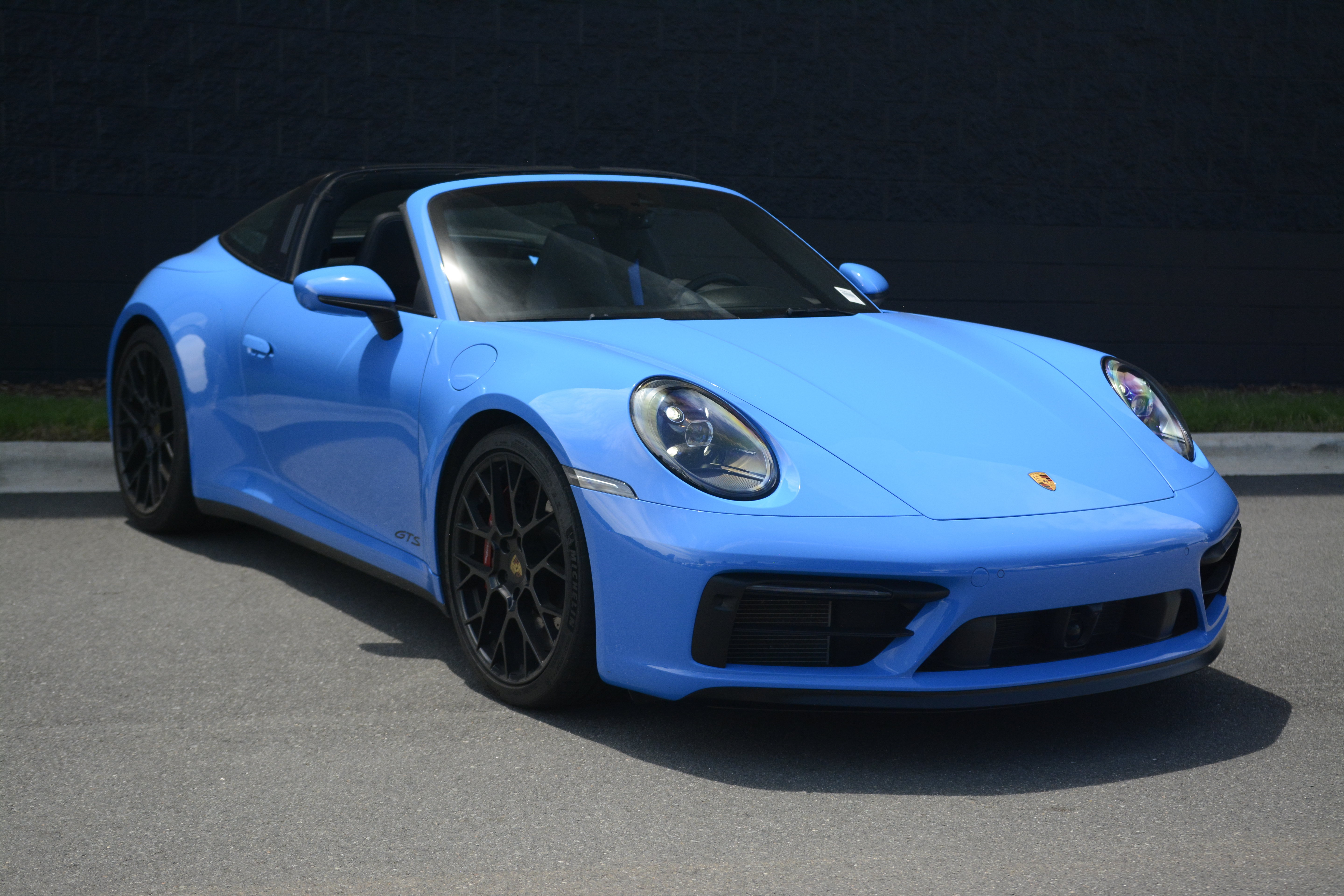 Certified 2022 Porsche 911 Targa 4 GTS AWD/4WD image 9