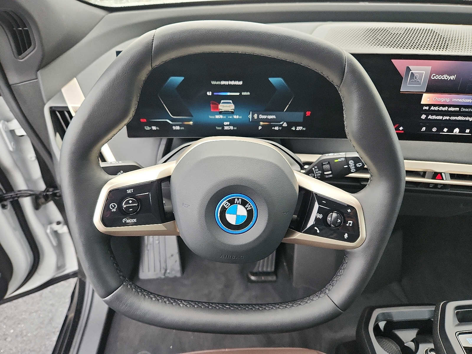 Certified 2024 BMW iX xDrive50 w/ Premium Package AWD/4WD image 19