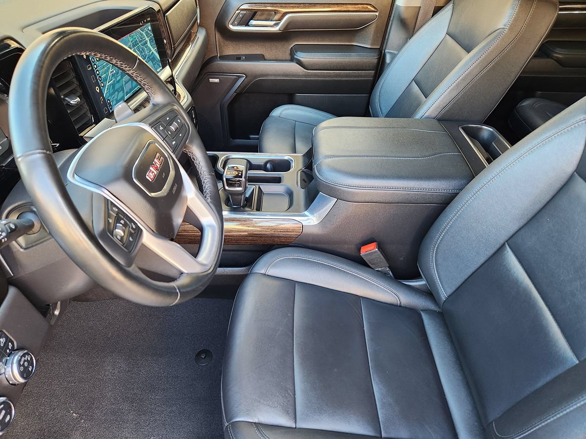 Used 2025 GMC Sierra 1500 Elevation w/ Elevation Premium Package AWD/4WD image 34