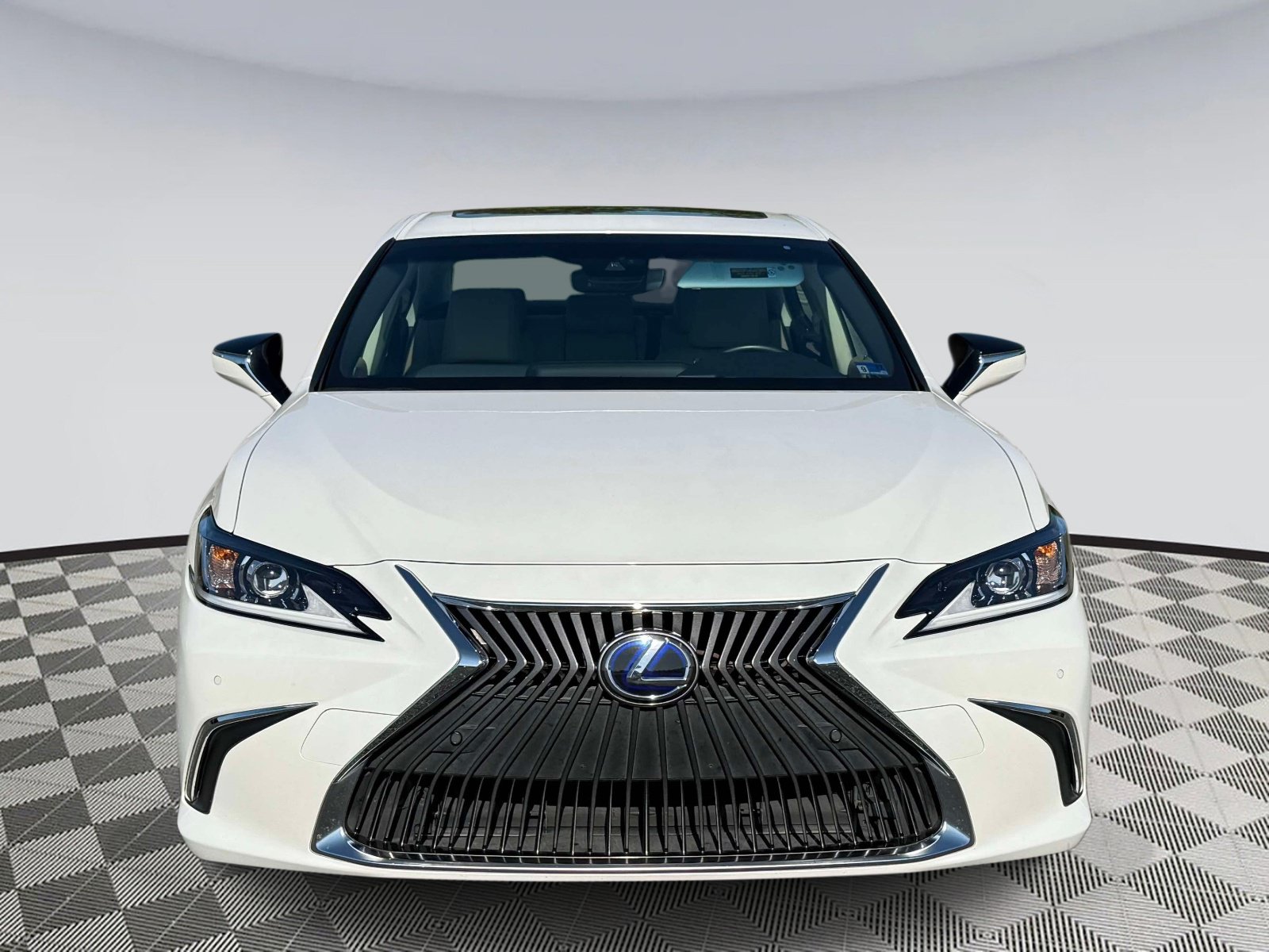 Used 2019 Lexus ES 300h w/ Premium Package FWD image 6