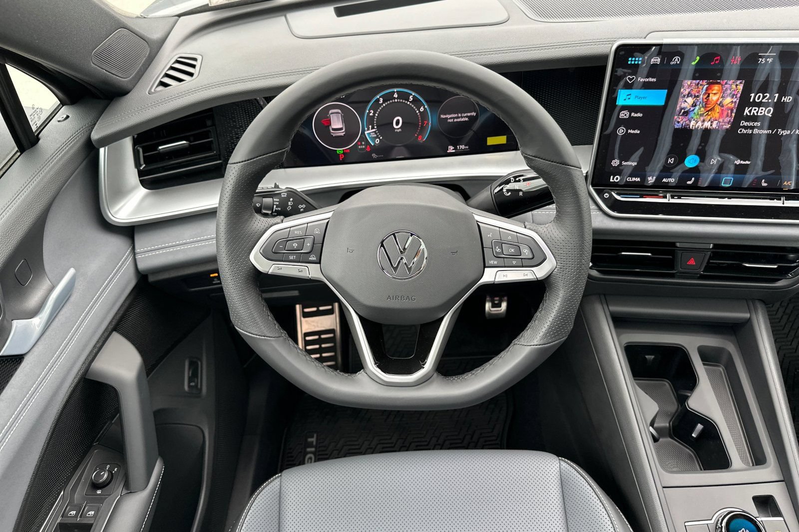 New 2026 Volkswagen Tiguan SE R-Line FWD image 14