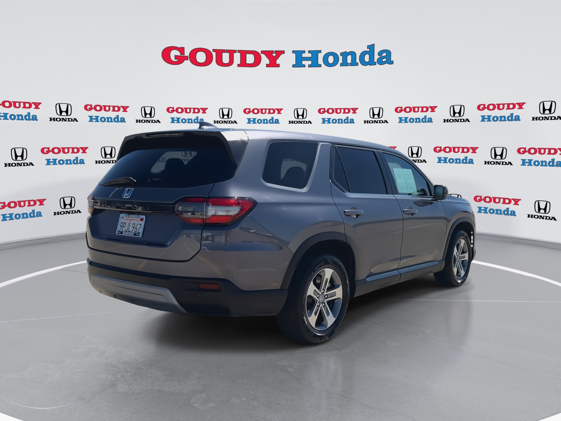 Certified 2025 Honda Pilot EX-L image 8