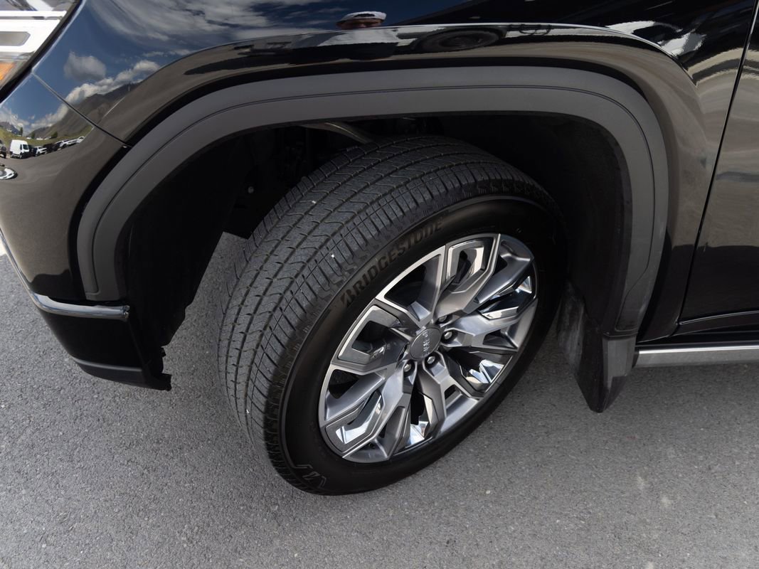Used 2024 GMC Sierra 1500 Denali w/ Denali Reserve Package AWD/4WD image 9