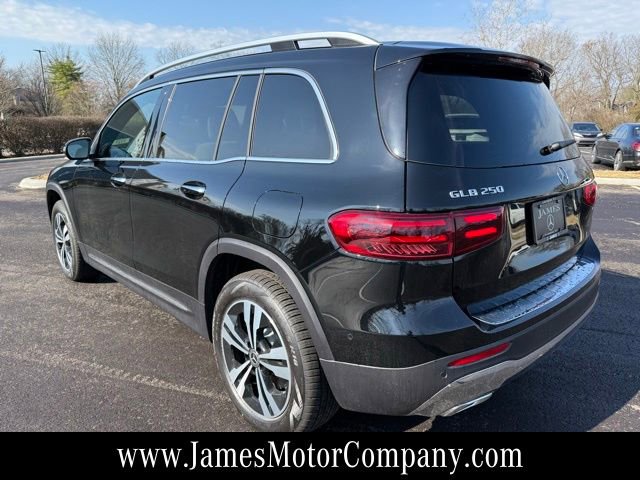 New 2026 Mercedes-Benz GLB 250 4MATIC image 9