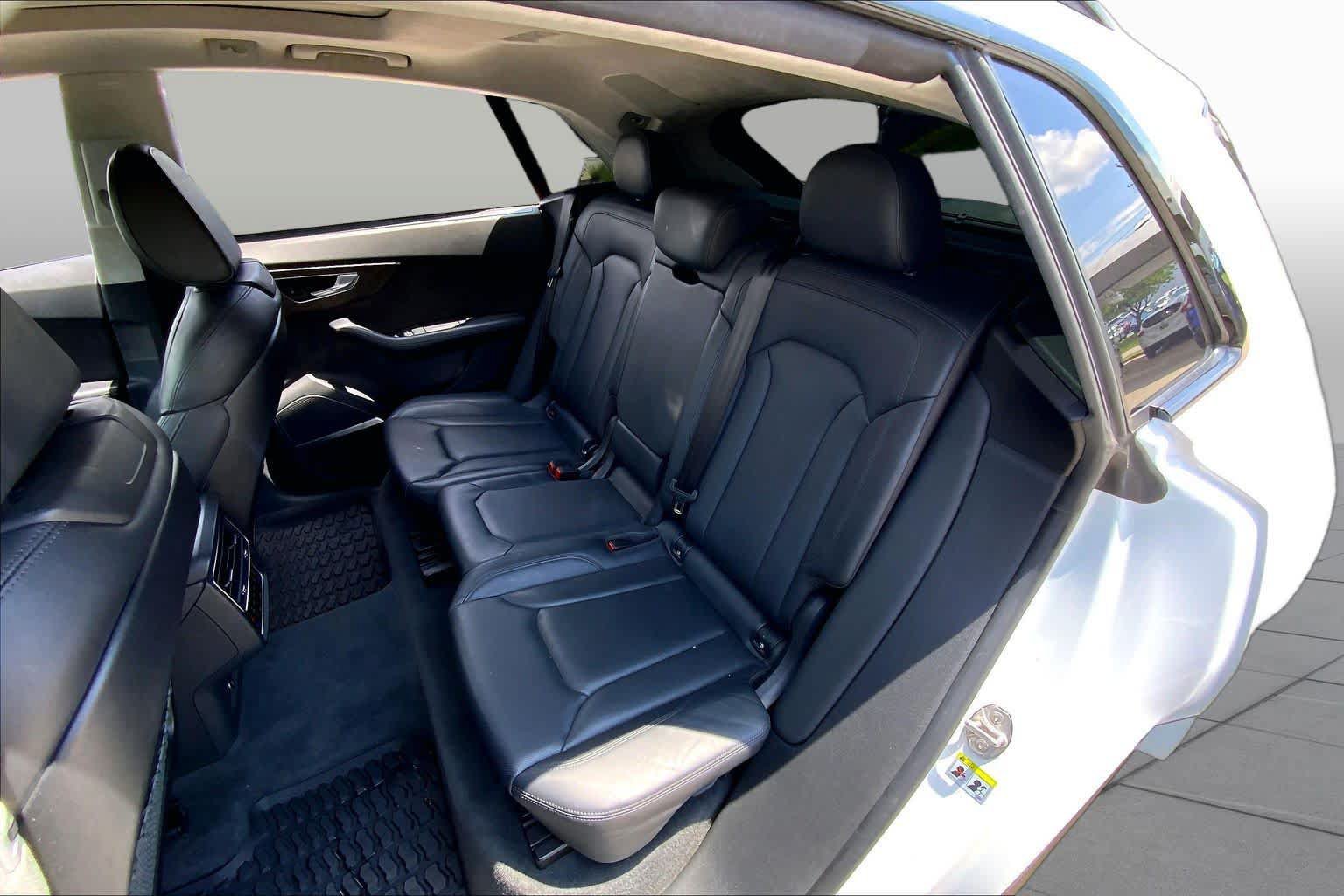 Used 2019 Audi Q8 Prestige AWD/4WD image 19