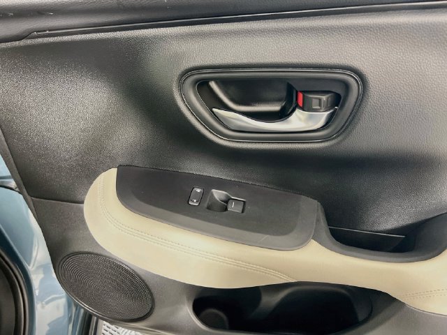 Certified 2024 Honda HR-V LX image 30