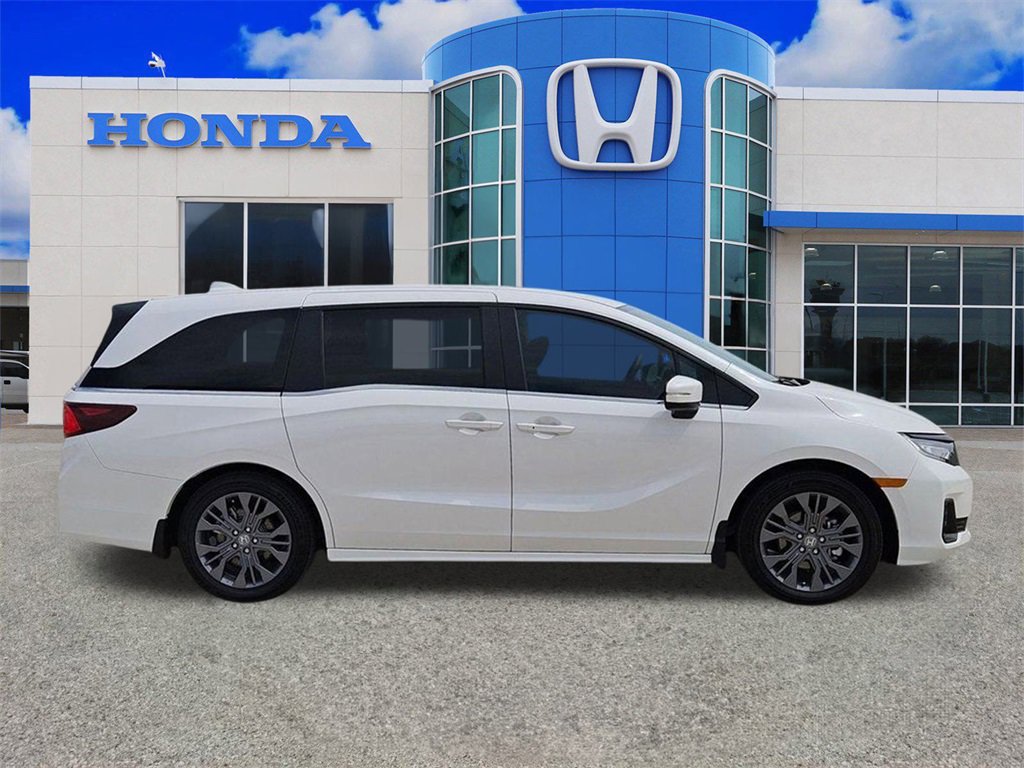 New 2026 Honda Odyssey Touring image 2
