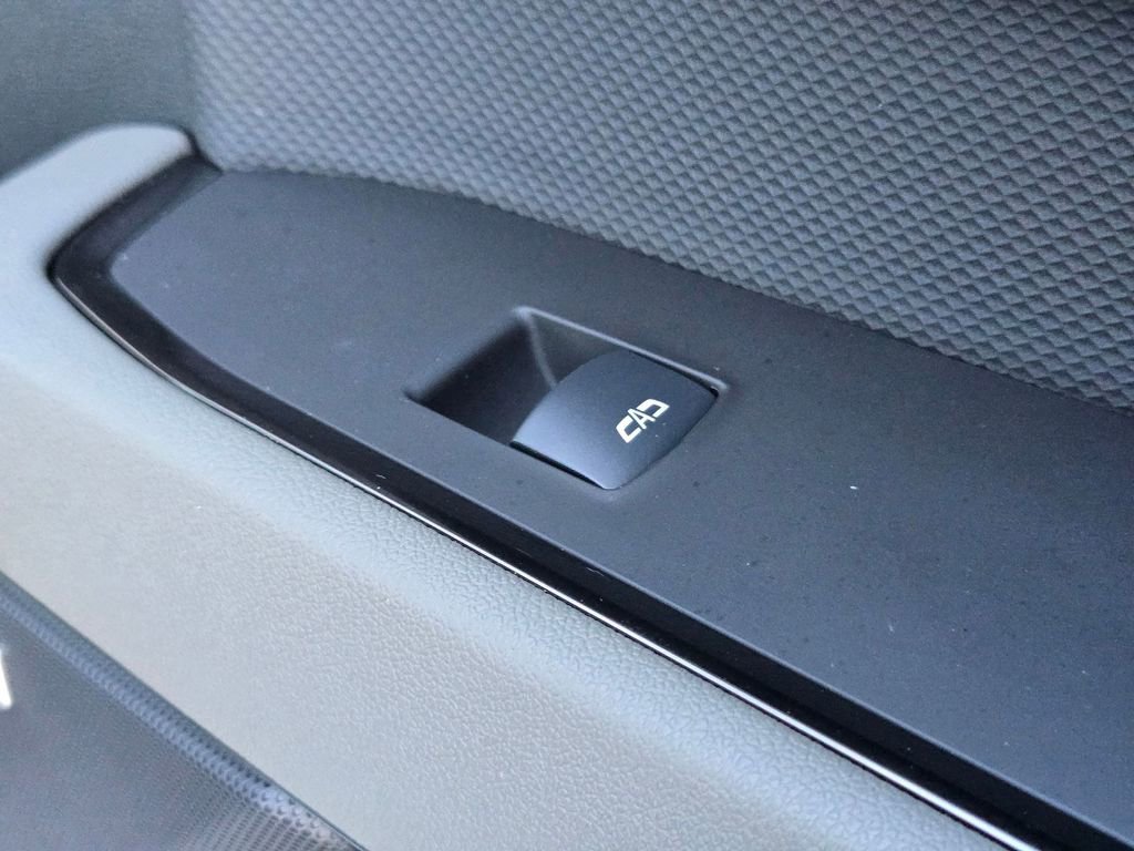 Used 2025 Chevrolet Silverado 1500 ZR2 w/ Technology Package image 30