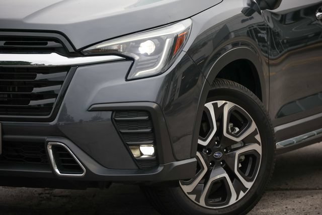 Used 2023 Subaru Ascent Touring AWD/4WD image 19
