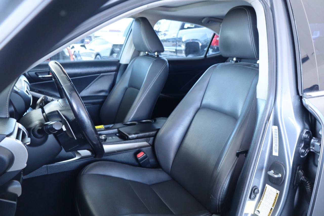 Used 2016 Lexus IS 200t RWD image 16