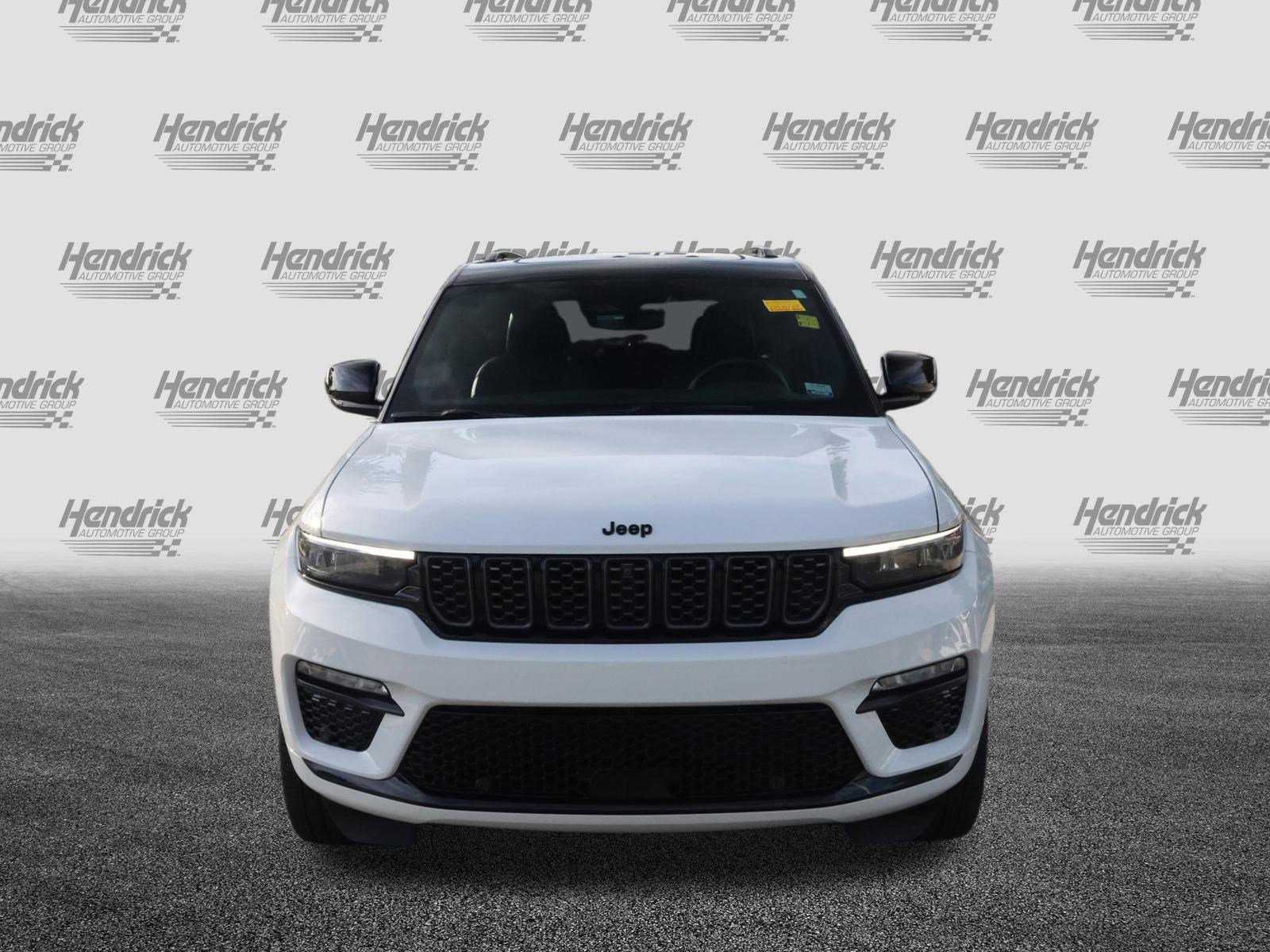 Used 2024 Jeep Grand Cherokee Summit w/ High Altitude Package AWD/4WD image 3