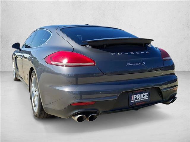 Used 2016 Porsche Panamera S RWD image 8