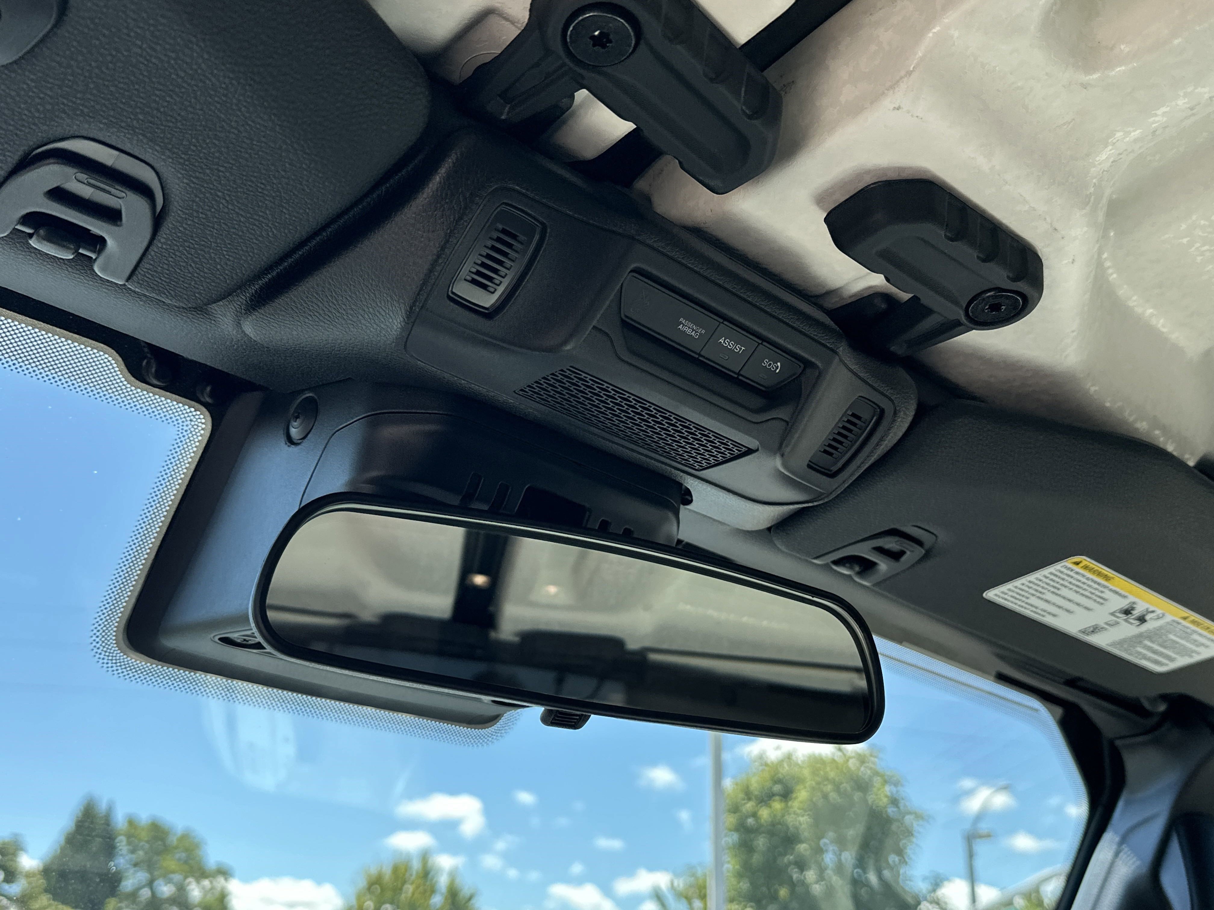 New 2025 Jeep Wrangler Unlimited Rubicon w/ Convenience Group image 21