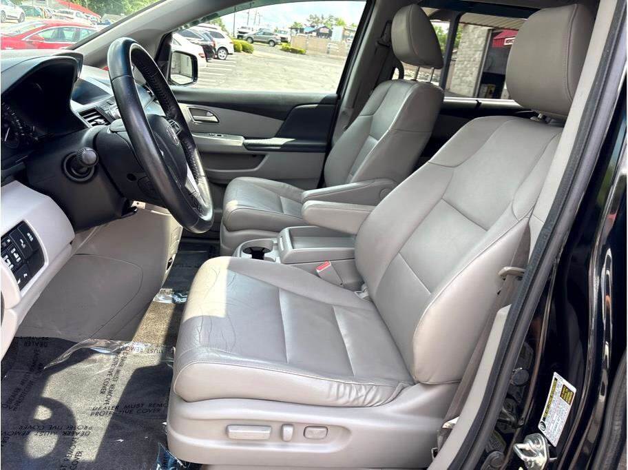 Used 2013 Honda Odyssey Touring image 13