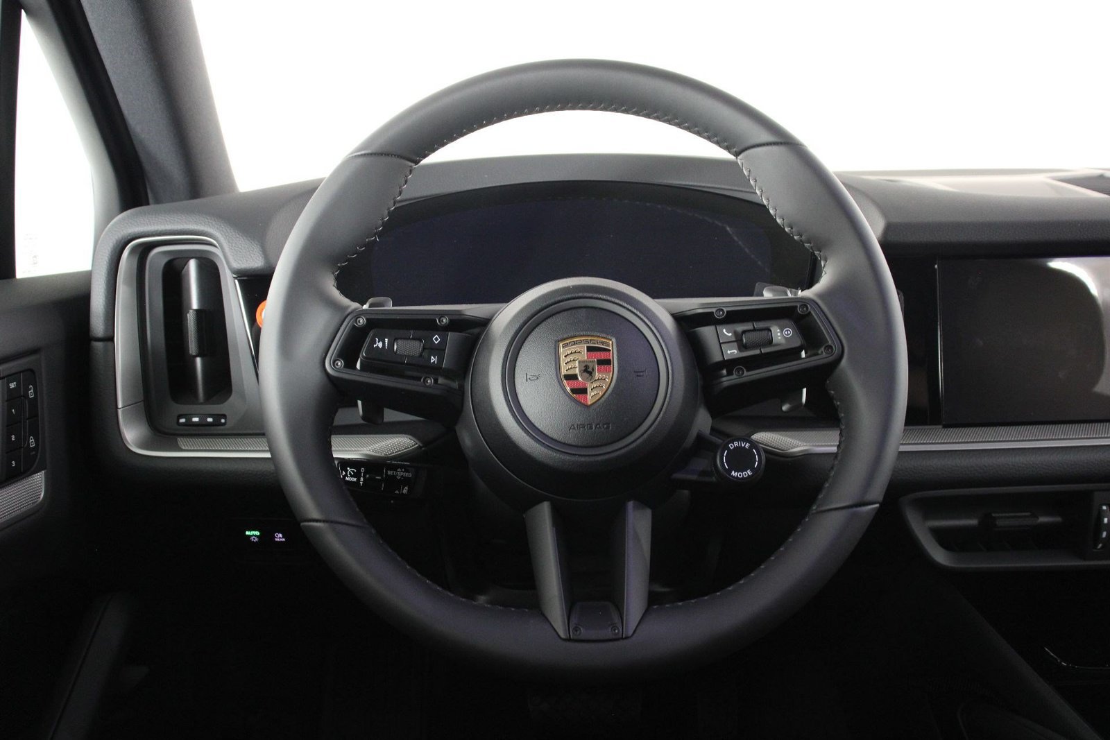 New 2026 Porsche Cayenne AWD/4WD image 12