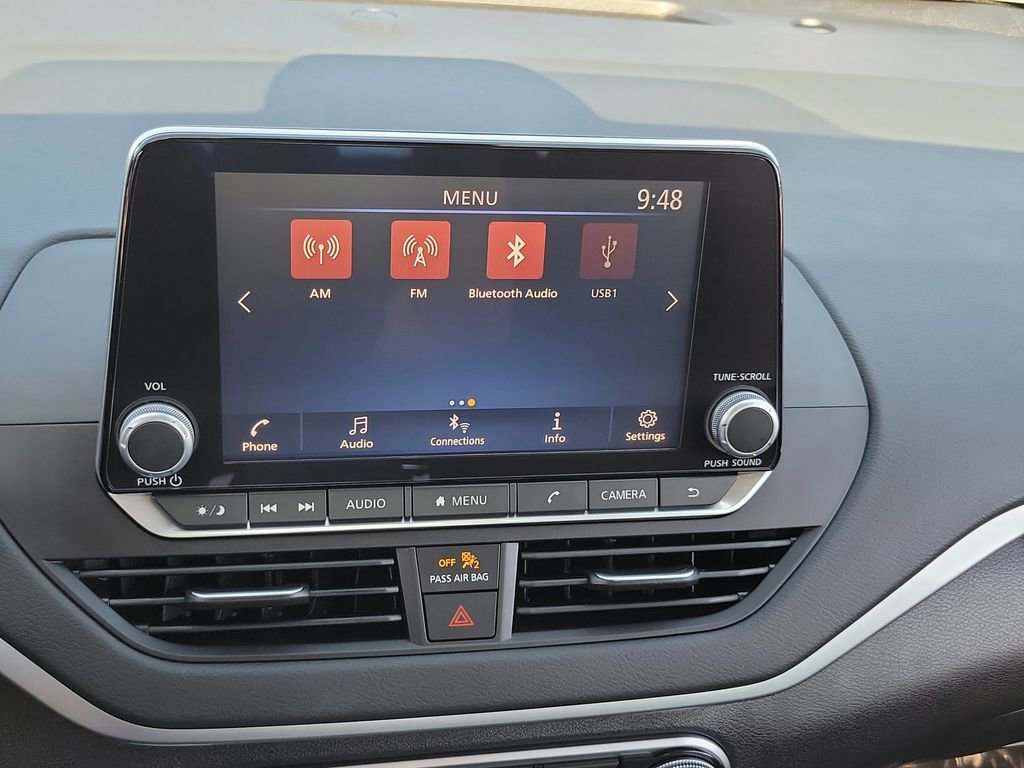 Certified 2025 Nissan Altima 2.5 S image 9