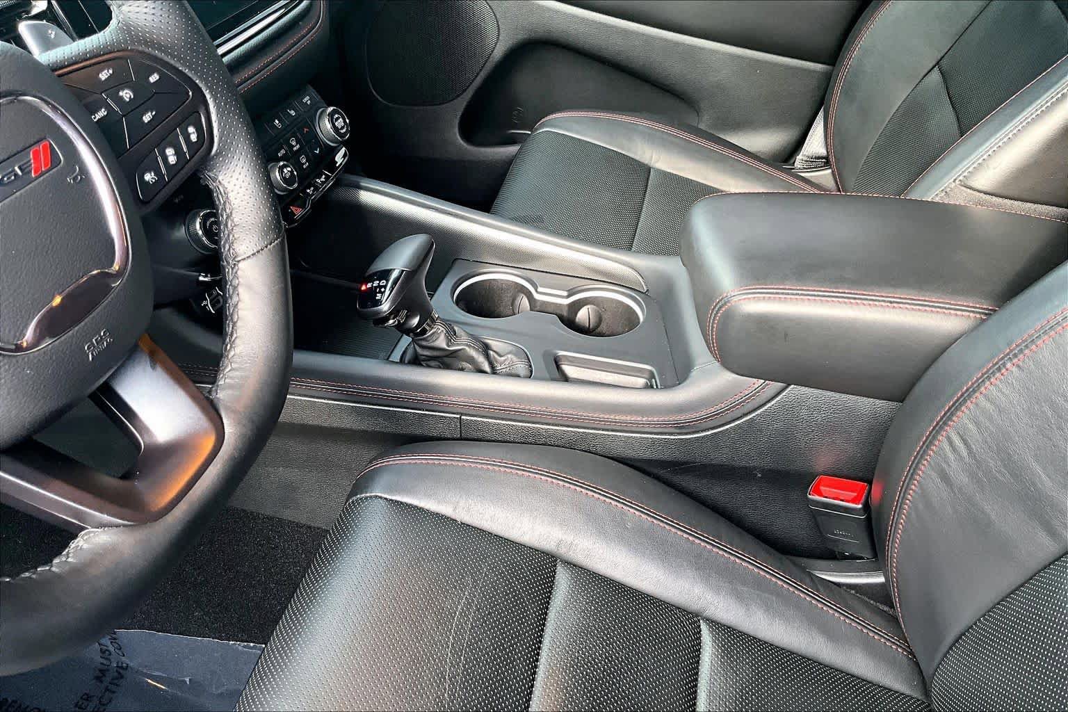 Used 2024 Dodge Durango GT AWD/4WD image 17