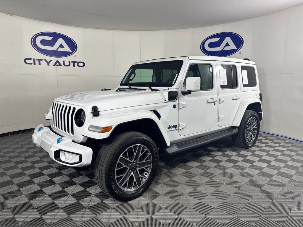 Used 2023 Jeep Wrangler Unlimited Sahara AWD/4WD image 7