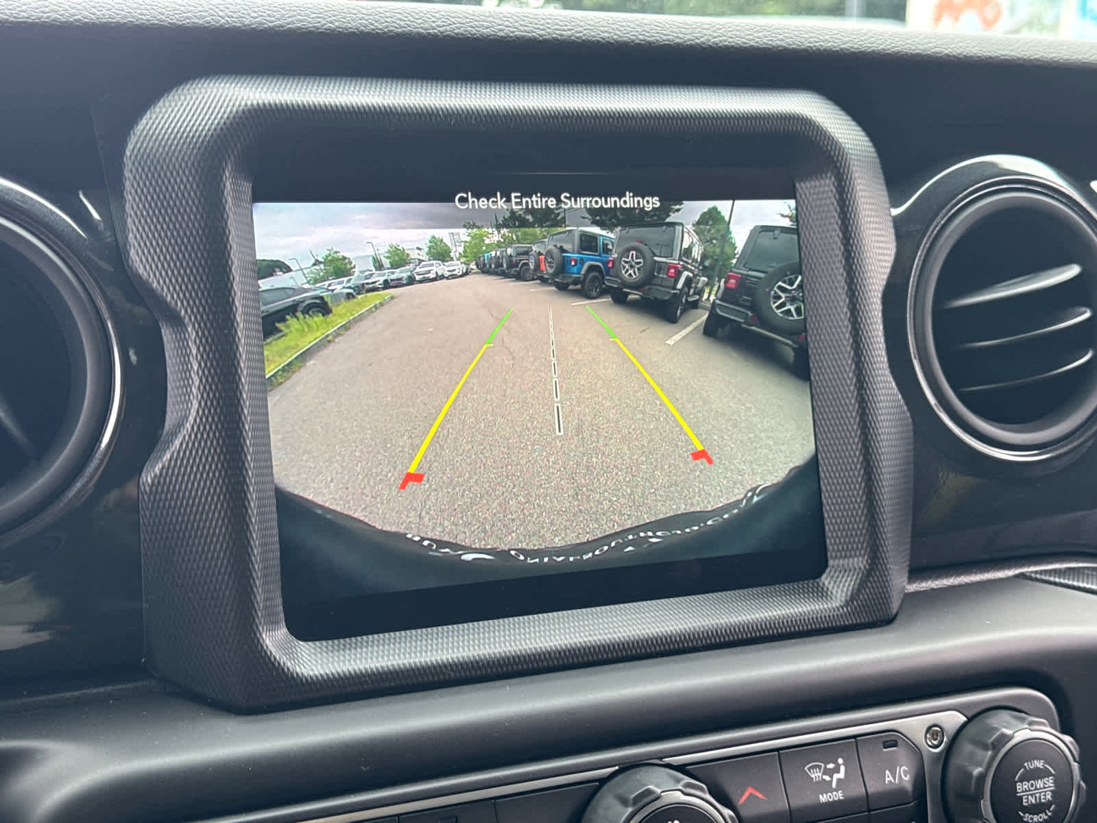 New 2023 Jeep Wrangler Unlimited Sport image 26