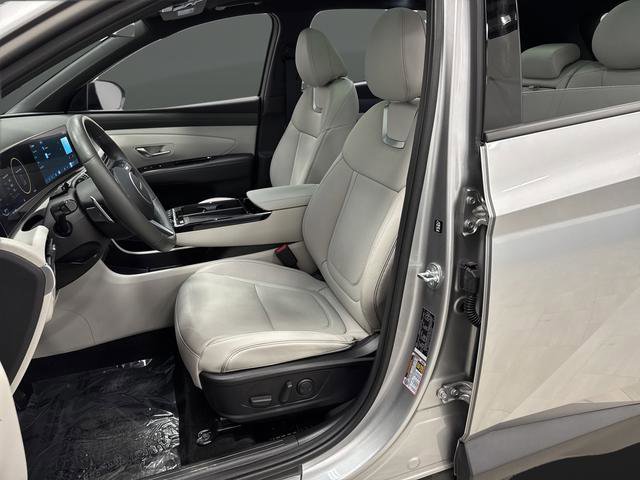 Used 2025 Hyundai Tucson Limited image 4