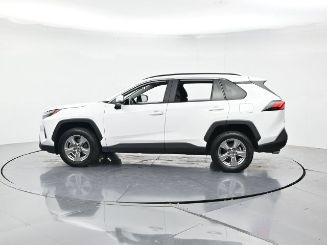 Used 2024 Toyota RAV4 XLE FWD image 7