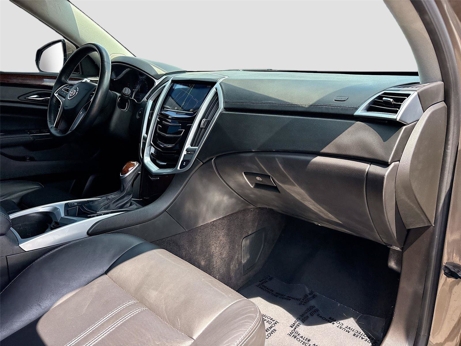 Used 2016 Cadillac SRX Luxury w/ Driver Awareness Package FWD image 31