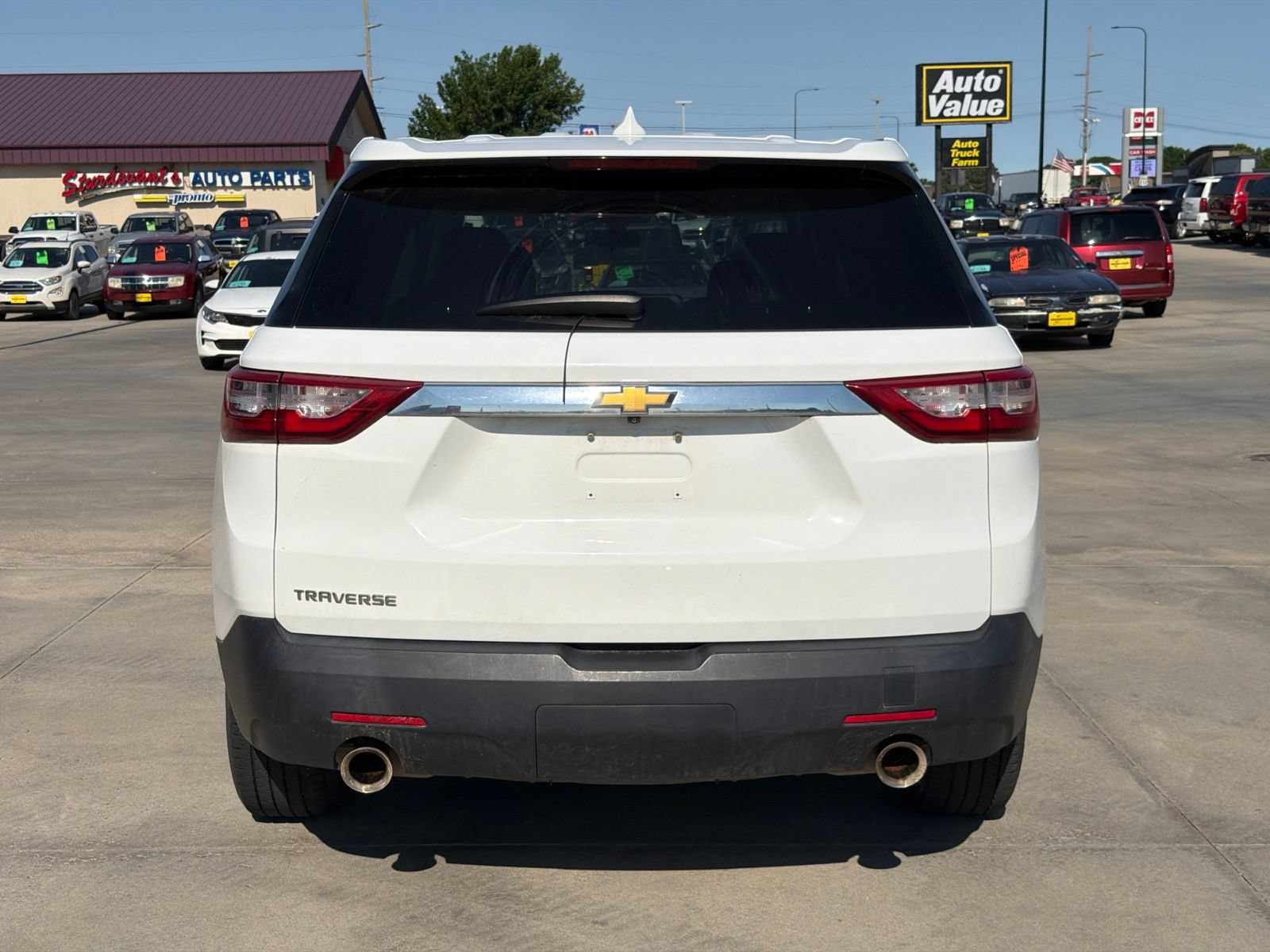 Used 2018 Chevrolet Traverse LS FWD image 7