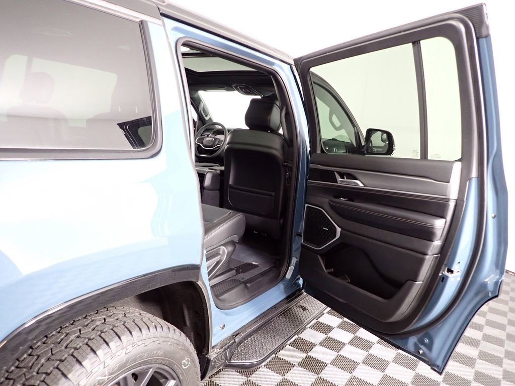 New 2026 Jeep Grand Wagoneer 4WD w/ Quick Order Packge 29V Upland image 40